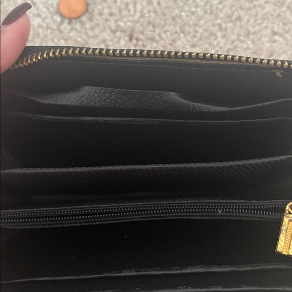 Black Wallet - Picture 4 of 4